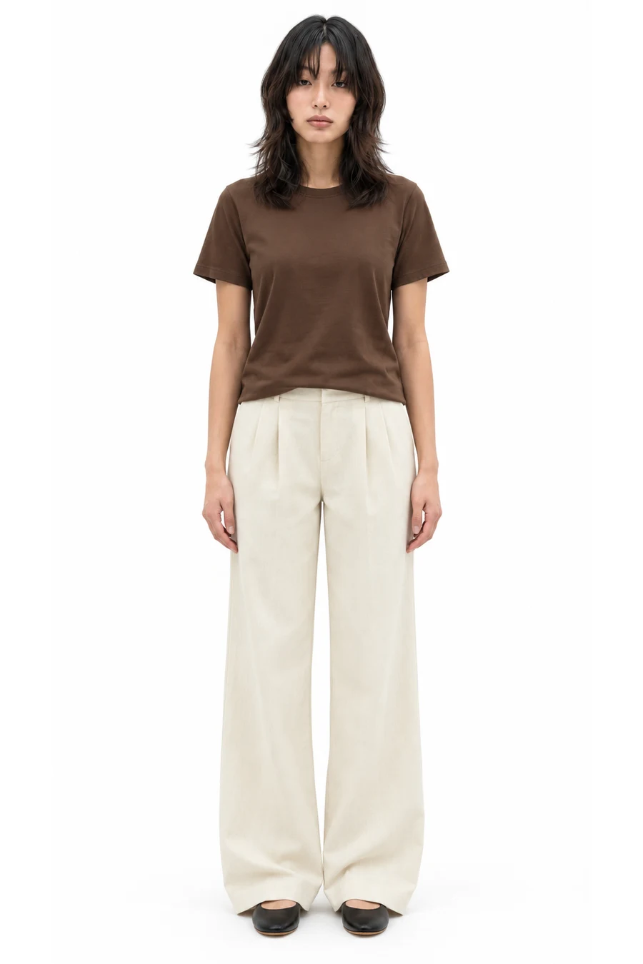 AI outfit preview: The Box-Cut Tee in Essential Cotton | Cocoa | No Pocket, The Draper Pleated Pant in Buttersmooth | Heathered Oat | 30" Inseam, The Day Glove | Black